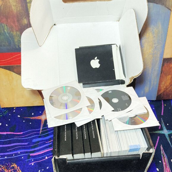 APPLE FINAL CUT PRO 5 **  FOR MAC (COMPLETE) SOFTWARE WITH DVD PRO STUDIO 4 - Picture 1 of 8